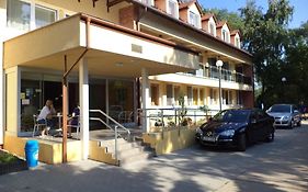 Touring Hotel